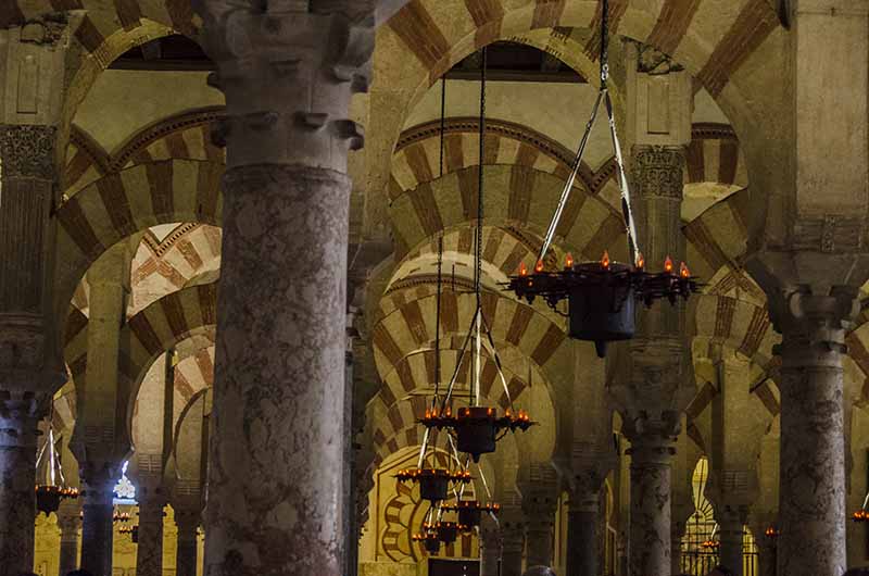 Córdoba 042 - Mezquita Catedral - interior.jpg